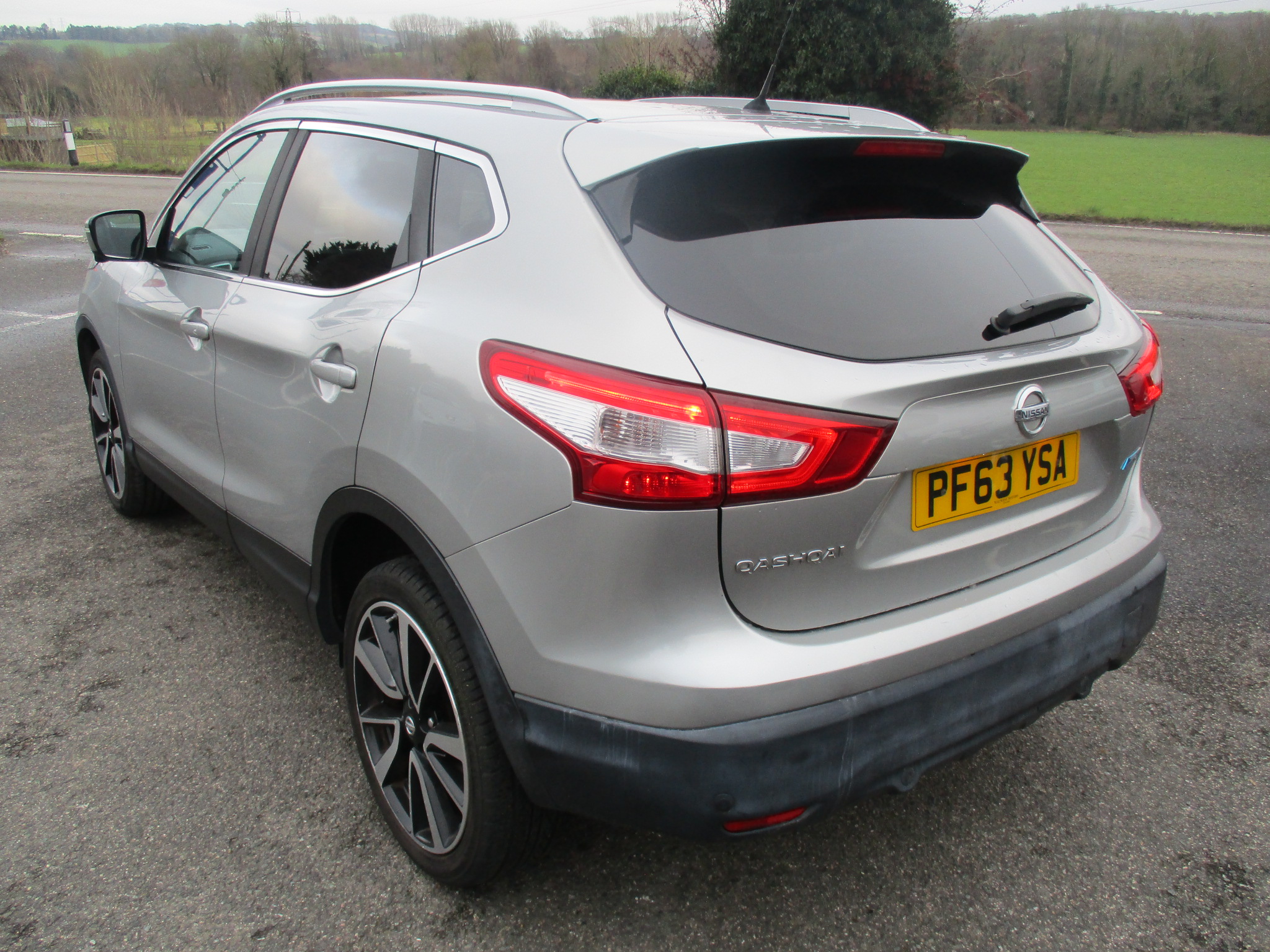 NISSAN QASHQAI 1.5 DCI TEKNA (TURBO DIESEL) 2014